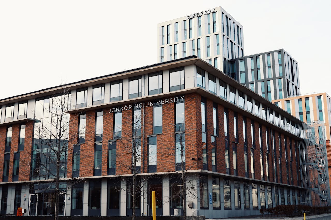 A contemporary view of Jönköping University in Sweden, featuring modern architectural design.